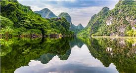 Du lịch Hoa Lư Tràng An 